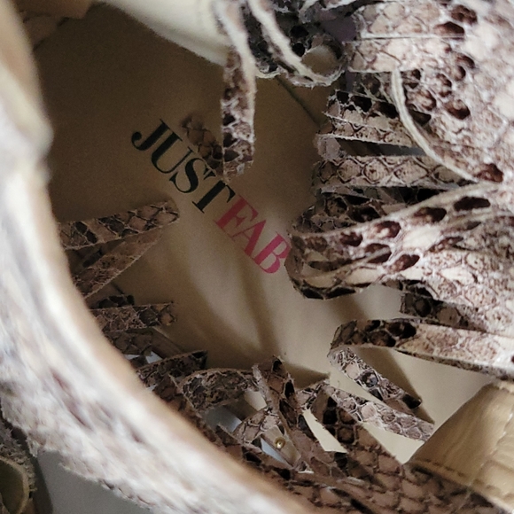 JustFab Winnifred reptile fringe sandals size 6½ - Picture 9 of 10